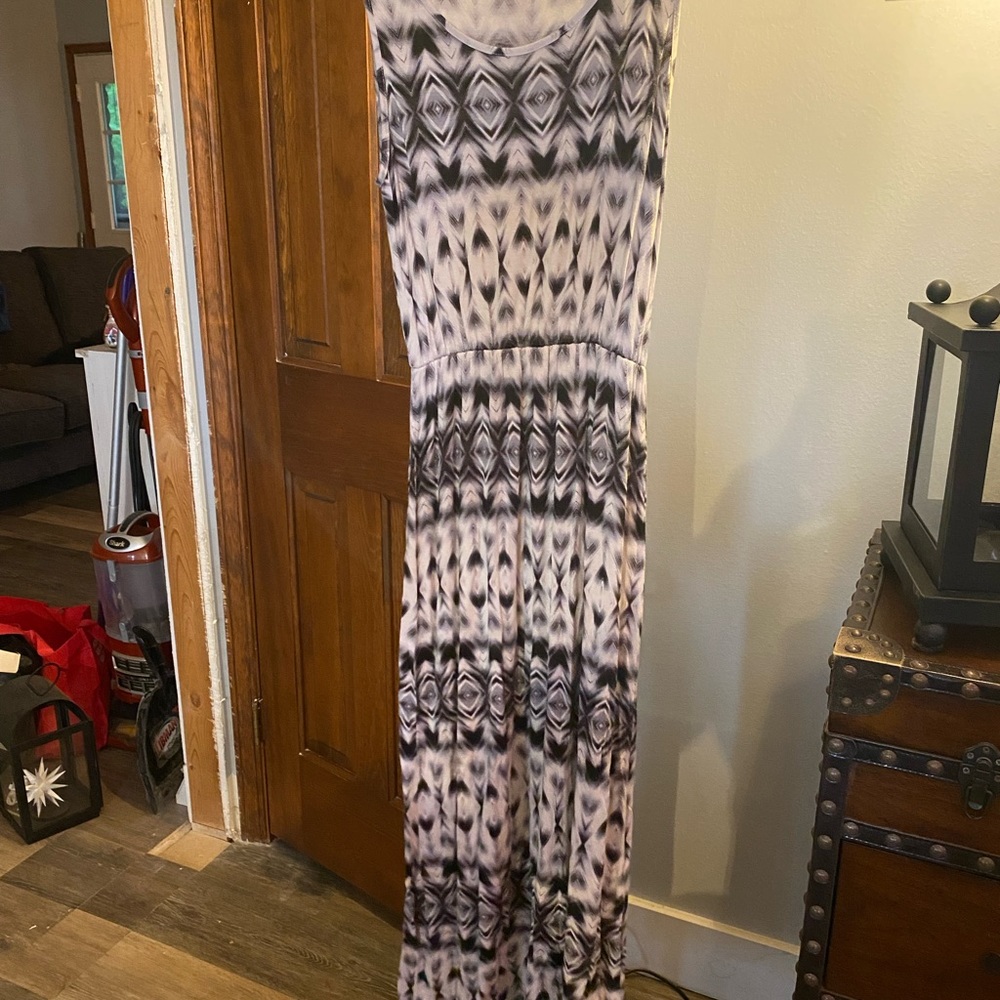 Paper moon black and white maxi dress size S
